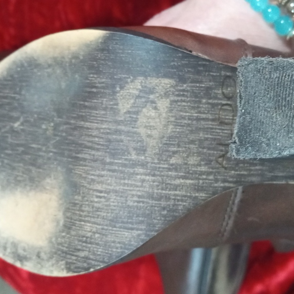 Boots - Picture 3 of 8
